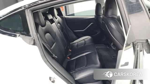 Tesla Model 3 2020 Белый из Кореи, фото 3