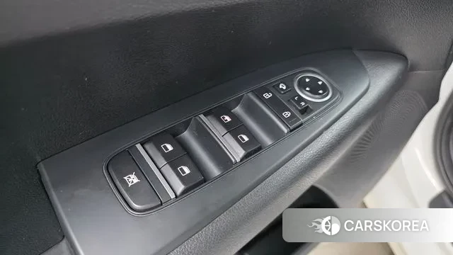 Kia The New K3 2nd generation 2021 Белый из Кореи, фото 3