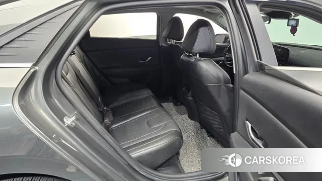 Hyundai Avante Hybrid (CN7) 2022 Серый из Кореи, фото 3