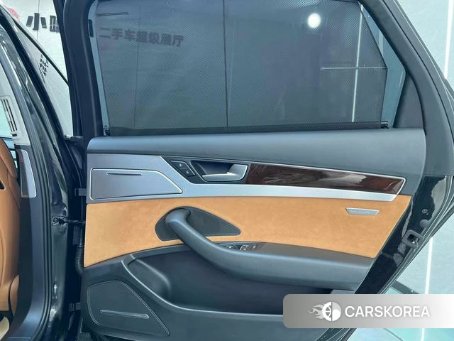 Audi A8 2018 Черный из Китая, фото 3