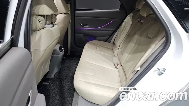 Hyundai Avante (CN7) 2023 Серебристо-серый из Кореи, фото 3