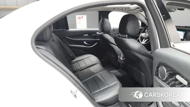 Mercedes-Benz E-Class W213 2019 Белый из Кореи, фото 3
