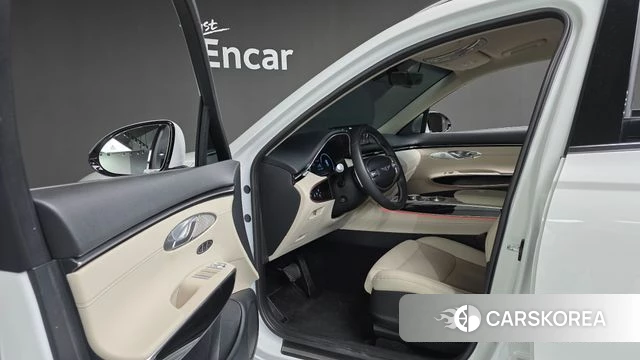 Genesis GV70 2022 Белый из Кореи, фото 3
