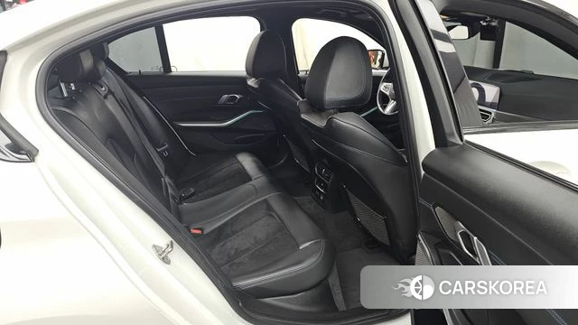 BMW 3 Series (G20) 2019 Белый из Кореи, фото 3