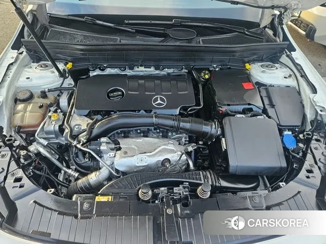 Mercedes-Benz GLB-Class X247 2020 Белый из Кореи, фото 3