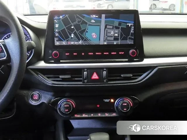 Kia The New K3 2nd generation 2021 Белый из Кореи, фото 3