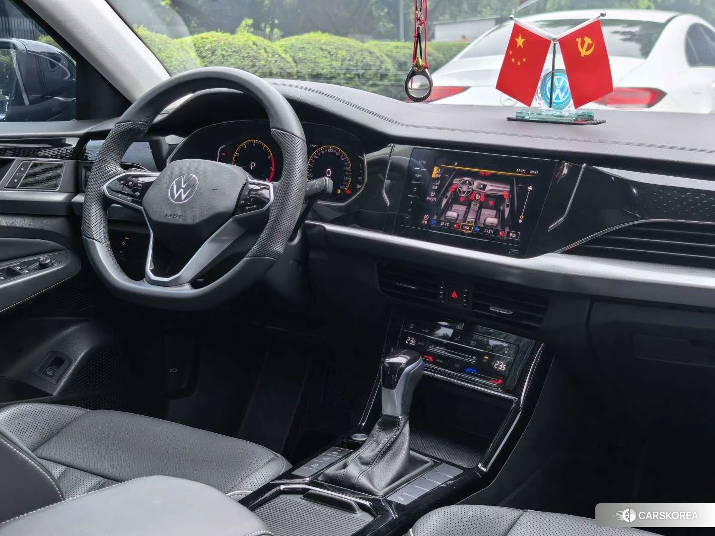 Volkswagen Passat 2023 Черный из Китая, фото 3