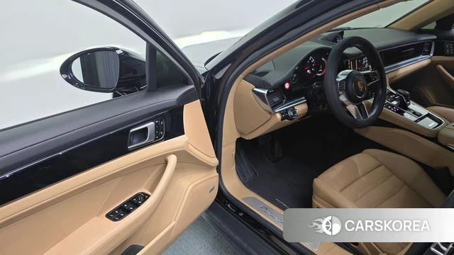 Porsche Panamera (971) 2018 Черный из Кореи, фото 3