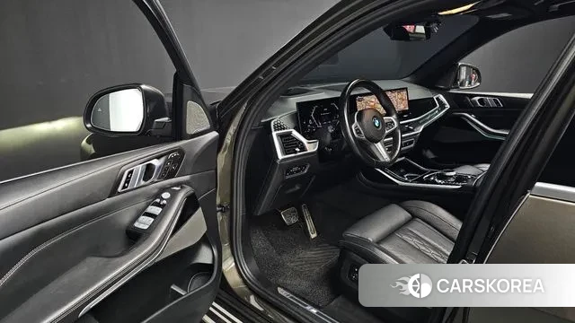 BMW X7 (G07) 2023 Цвет тростника из Кореи, фото 3