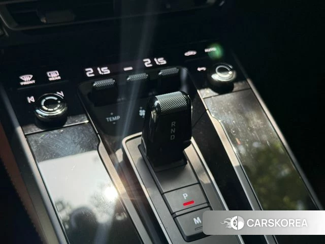 Porsche 911(992) id 4329869 из Кореи 3