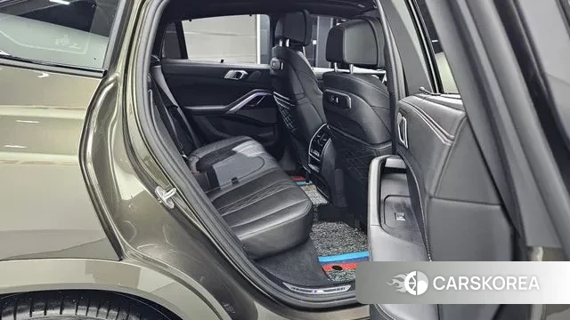 BMW X6 (G06) 2023 Песочный из Кореи, фото 3