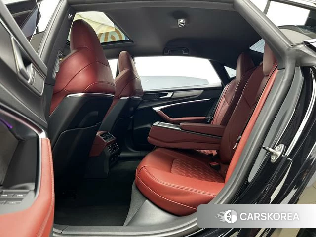 Audi A7L 2025 Черный из Китая, фото 3