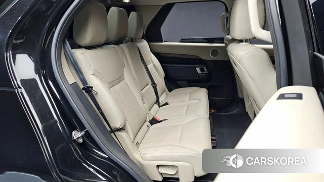 Land Rover Discovery 5 2018 Черный из Кореи, фото 3