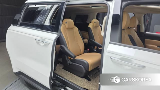 Kia Carnival 4th generation 2021 Белый из Кореи, фото 3