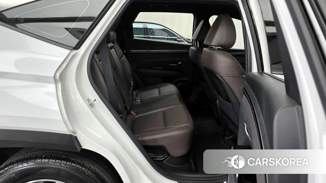 Hyundai Tucson Hybrid (NX4) 2021 Белый из Кореи, фото 3