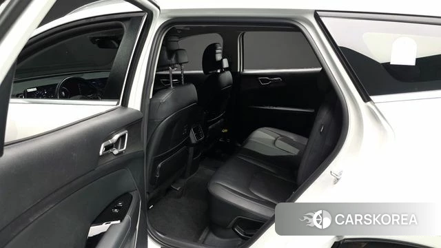 Kia Sportage 5th Generation Hybrid 2024 Белый из Кореи, фото 3