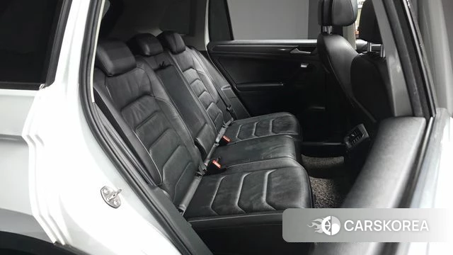 Volkswagen Tiguan second Generation 2020 Белый из Кореи, фото 3