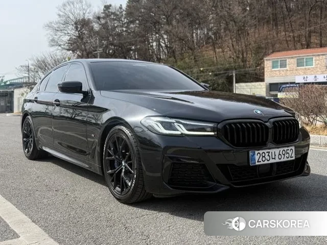 BMW 5 Series (G30) 2021 Черный из Кореи, фото 3