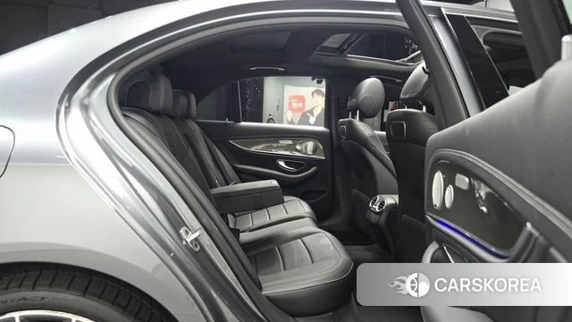 Mercedes-Benz E-Class W213 2019 Серый из Кореи, фото 3