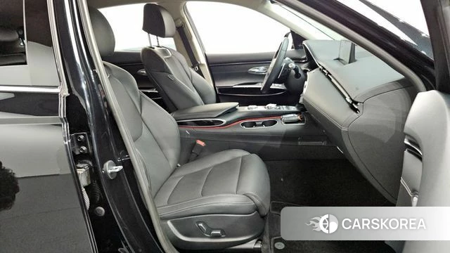 Genesis GV70 2022 Черный из Кореи, фото 3