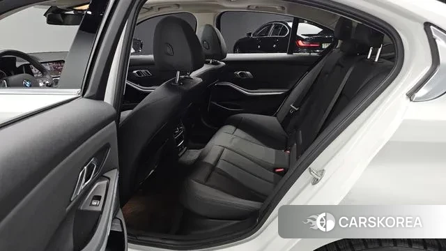 BMW 3 Series (G20) 2019 Белый из Кореи, фото 3