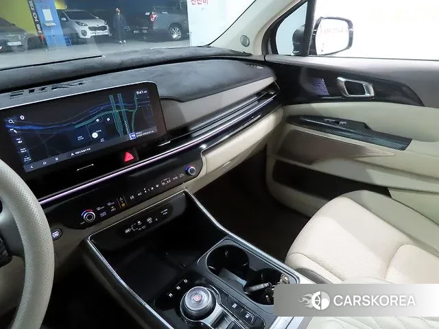 Kia The New Carnival 4th Generation 2023 Серебристо-серый из Кореи, фото 3
