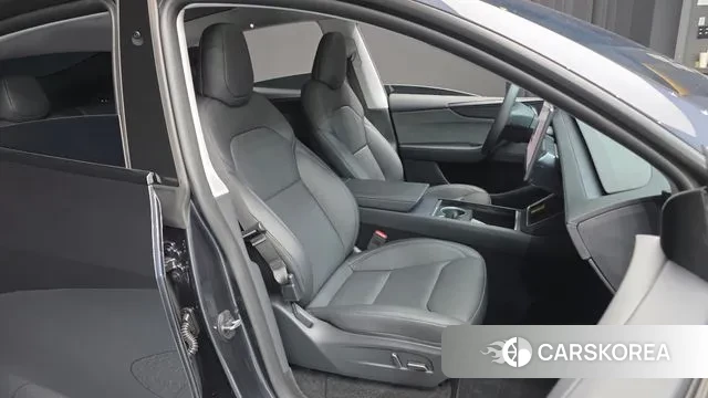 Tesla Model Y 2025 Серый из Кореи, фото 3