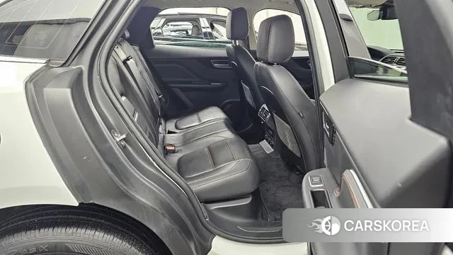 Jaguar F-PACE 2019 Белый из Кореи, фото 3