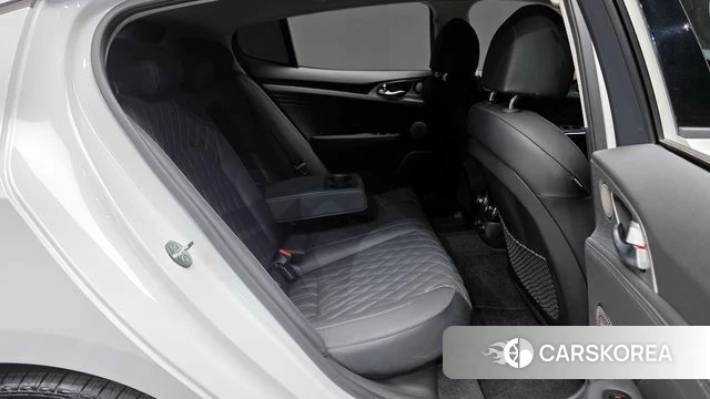 Kia Stinger Meister 2023 Белый из Кореи, фото 3