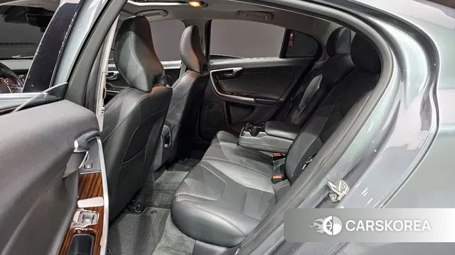 Volvo S60 2018 Серый из Кореи, фото 3