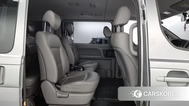 Hyundai The New Grand Starex 2020 Серебристо-серый из Кореи, фото 3