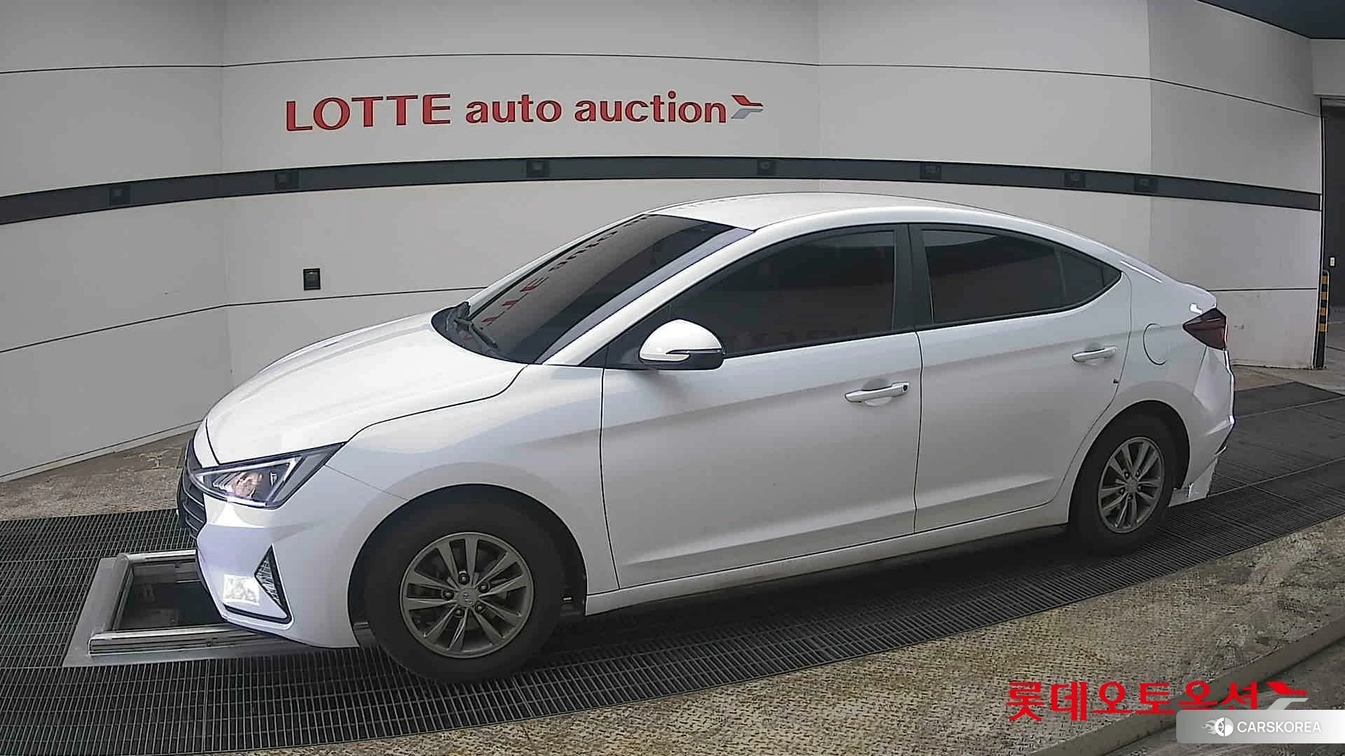 Hyundai Avante 2020 Polar White из Кореи, фото 3