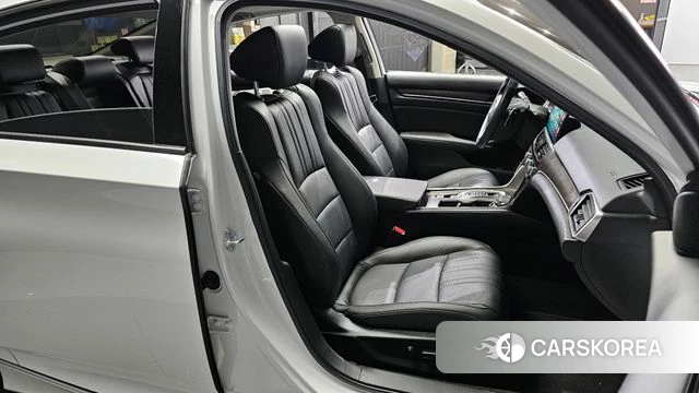 Honda Accord 10th Generation 2022 Белый из Кореи, фото 3