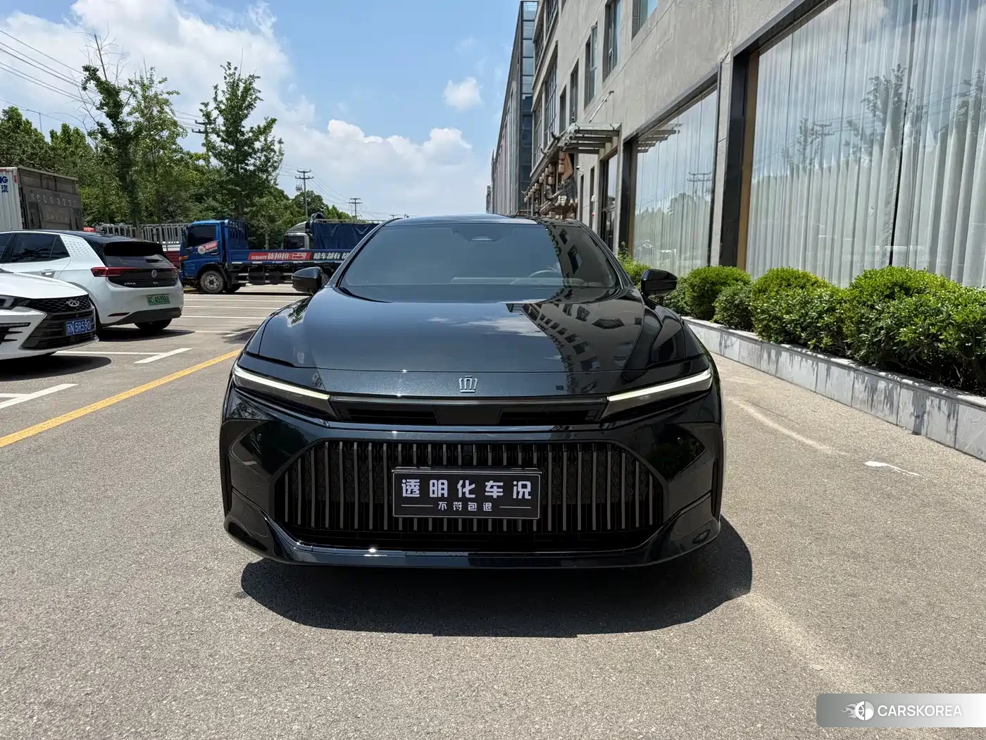 Toyota Crown 2025 Черный из Китая, фото 3
