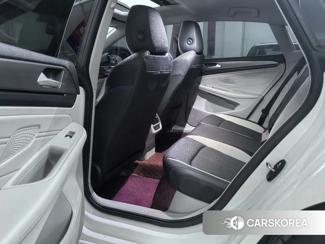 Volkswagen Lingdu 2023 Белый из Китая, фото 3