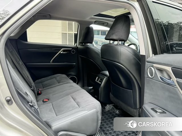 Lexus RX 2022 Серебристо-серый из Китая, фото 3