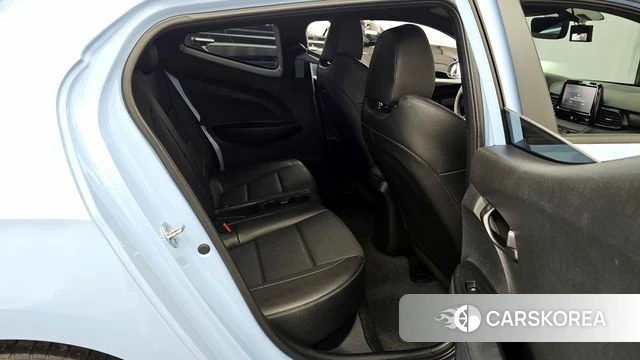 Hyundai Veloster (JS) 2018 Светло-серебряный цвет из Кореи, фото 3