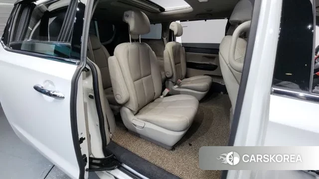 Kia The New Carnival 2018 Белый из Кореи, фото 3