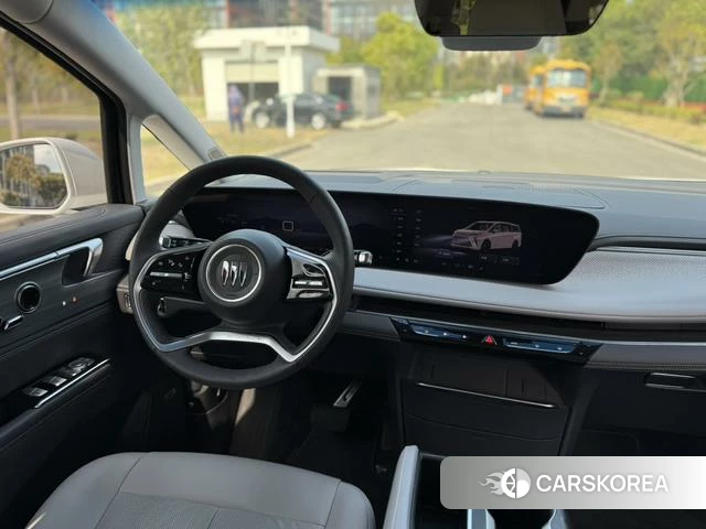 Buick GL8 2024 Белый из Китая, фото 3