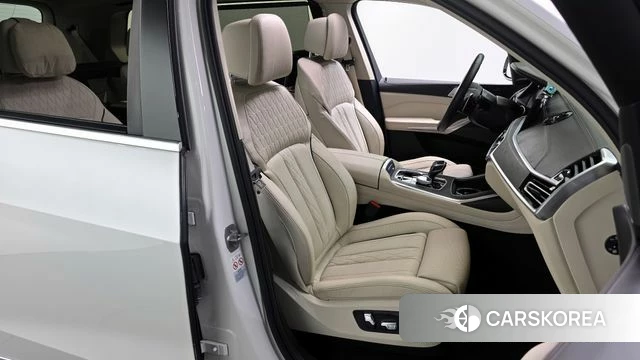 BMW X7 (G07) 2020 Белый из Кореи, фото 3