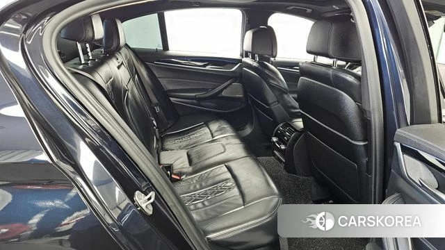 BMW 5 Series (G30) 2021 Черный из Кореи, фото 3
