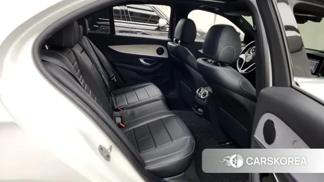 Mercedes-Benz E-Class W213 2020 Белый из Кореи, фото 3