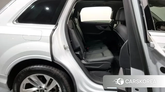 Audi Q7 (4M) 2023 Белый из Кореи, фото 3