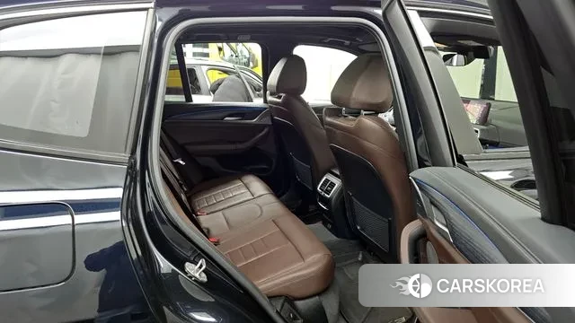 BMW iX3 2023 Черный из Кореи, фото 3