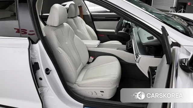 Hyundai Grandeur (GN7) 2023 Белый из Кореи, фото 3