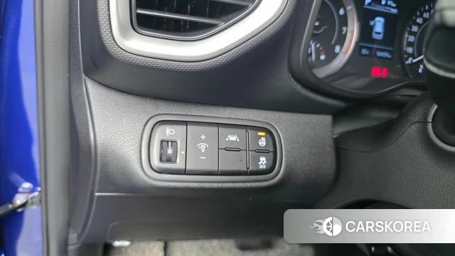 Hyundai Venue 2022 Синий из Кореи, фото 3