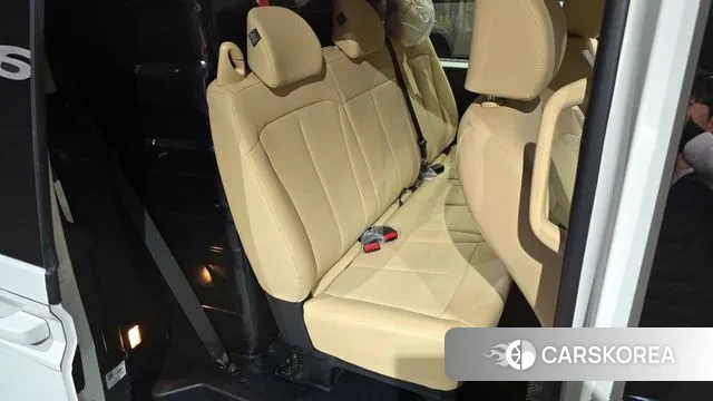 Hyundai Staria 2024 Белый из Кореи, фото 3