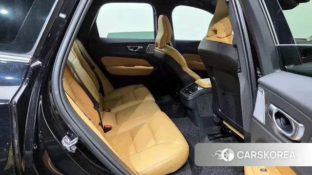 Volvo XC60 second Generation 2021 Черный из Кореи, фото 3