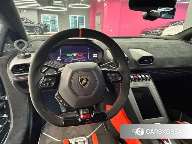 Lamborghini Huracan 2023 Темно-зеленый из Кореи, фото 3