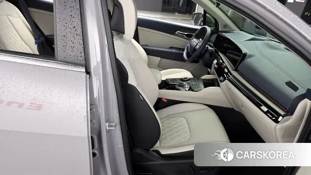 Kia The New Sportage 5th Generation 2025 Серебряный из Кореи, фото 3